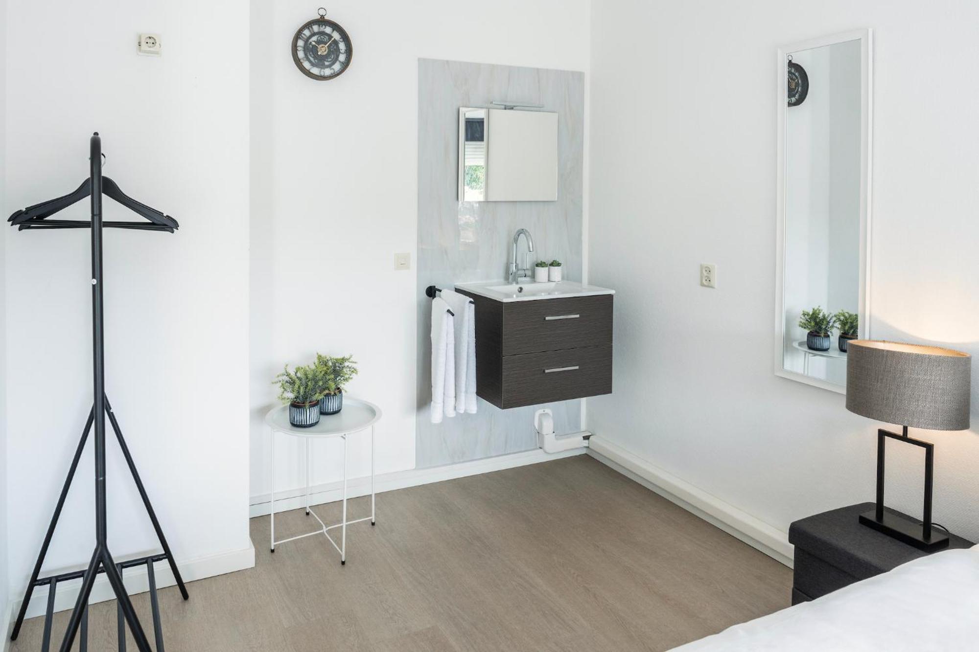 Prime Location Apt W Wifi & Near Poppodium 013 Tilburg Buitenkant foto